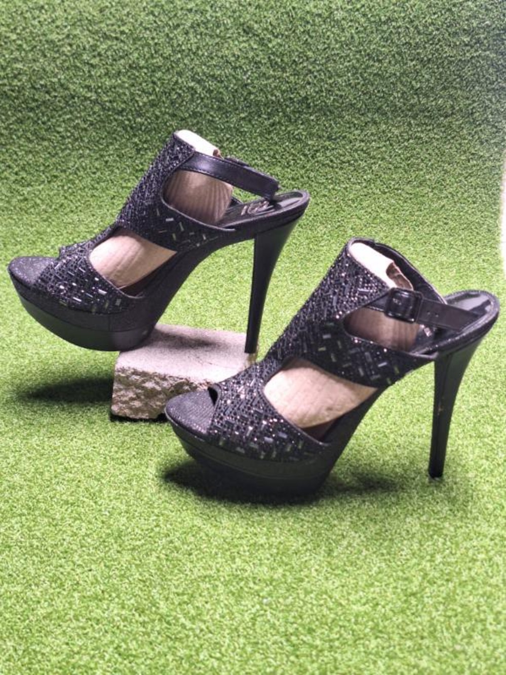Gianni Bini Black Leather Ankle Strap Stiletto Platform Heels Sandals Size 8 M
